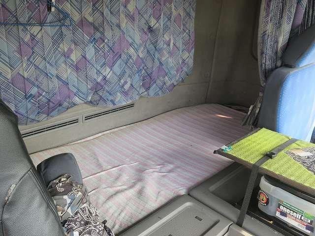 中古トラック UDトラックストラクタヘッド #23