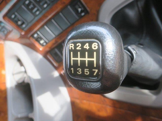 中古トラック UDトラックスクレーン付平ボディアルミブロック #18