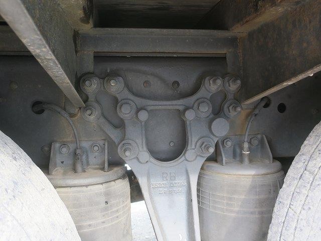 中古トラック UDトラックスクレーン付平ボディアルミブロック #10