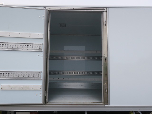 中古トラック 日野冷凍バン #8