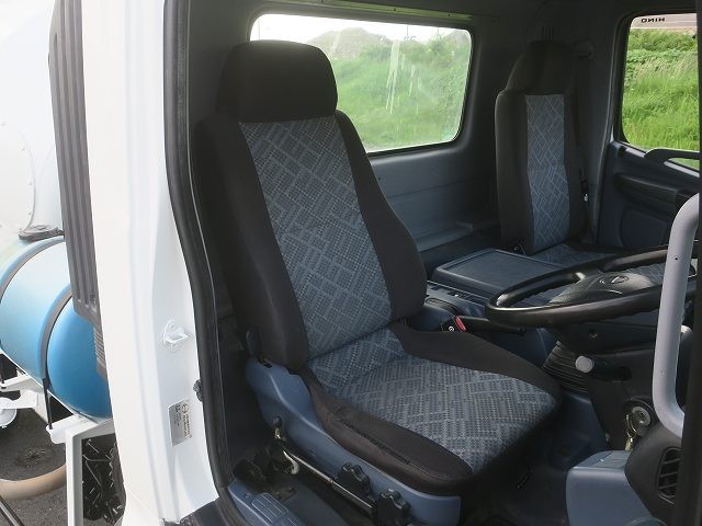 中古トラック 日野コンクリートミキサー車 #13