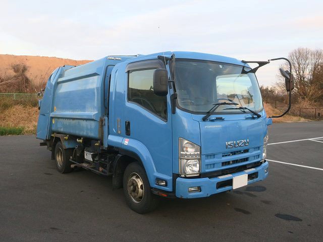 中古トラック いすゞパッカー車 #2