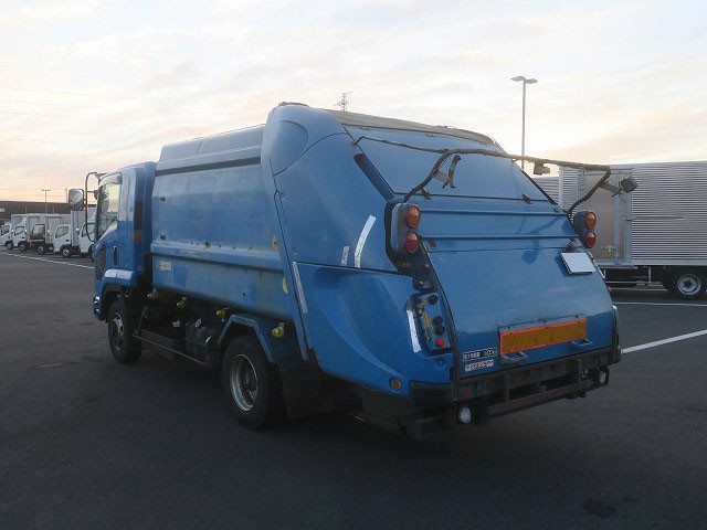 中古トラック いすゞパッカー車 ＃4