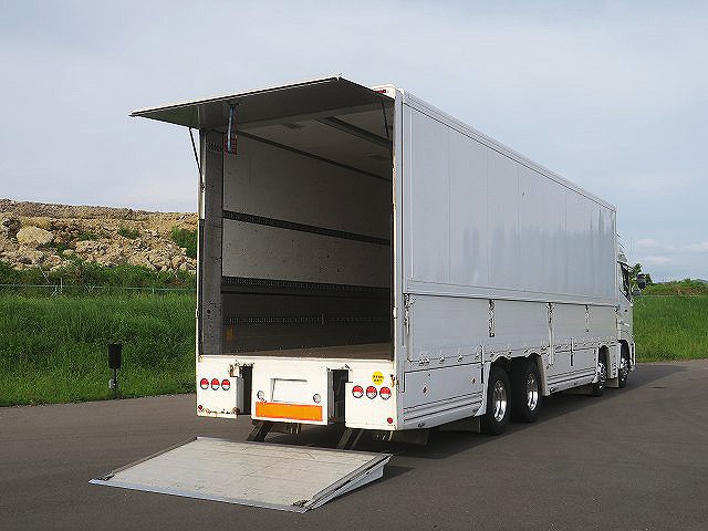 中古トラック UDトラックスアルミウィング ＃7