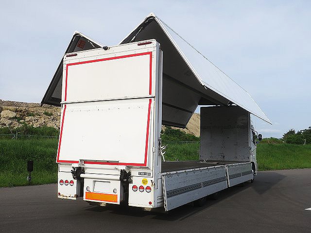 UDトラックス クオン 大型 アルミウィング