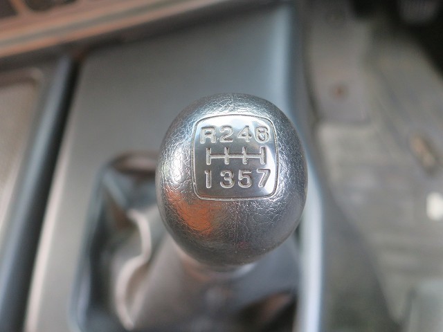 中古トラック 日野クレーン付平ボディ #17