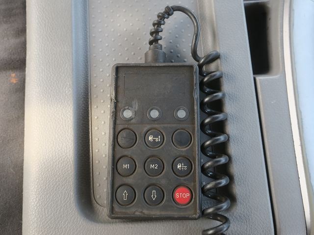 中古トラック UDトラックス平ボディアルミブロック #18