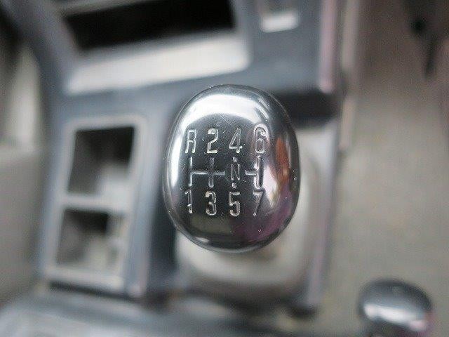 中古トラック いすゞ粉粒体運搬車 #20