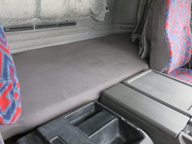 中古トラック いすゞ粉粒体運搬車 #23