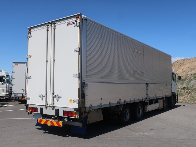 中古トラック UDトラックスアルミウィング ＃3