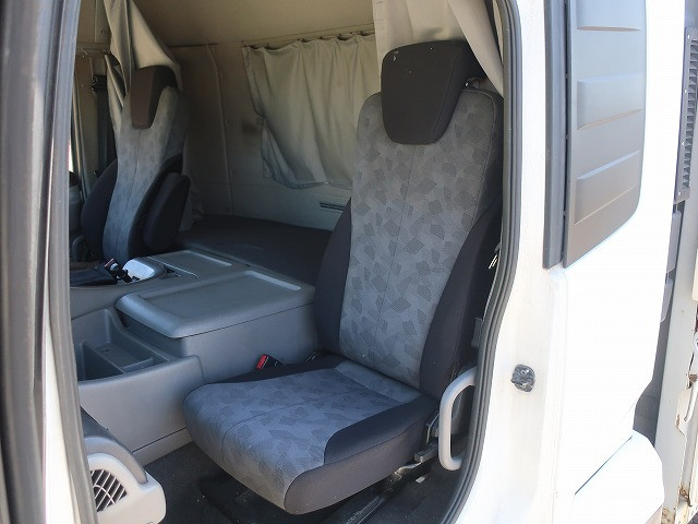 中古トラック UDトラックスアルミウィング ＃22