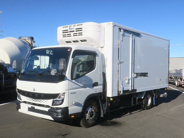 [Lease-only vehicle] Reiwa 3 model Mitsubishi Fuso Canter 2t refrigerated van wide long Topre (low temperature setting: 75mm insulation) with storage PG [Semi-medium license compatible *Excluding 5t limited]