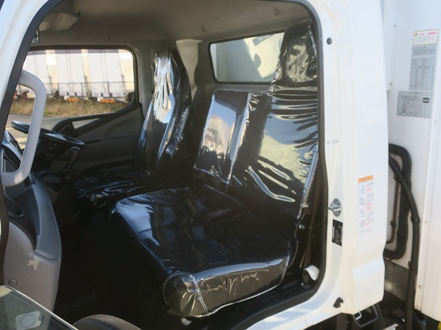 中古トラック 三菱ふそう冷凍バン ＃22