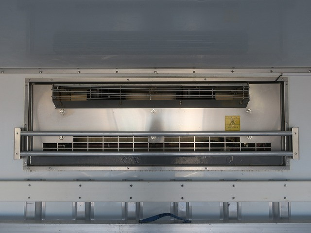 中古トラック 三菱ふそう冷凍バン ＃7