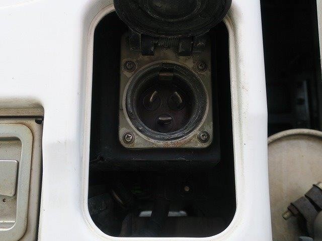 中古トラック 日野冷凍バン #12