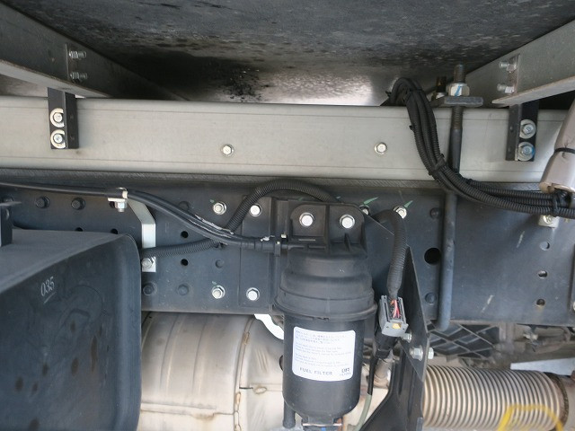 中古トラック 三菱ふそう冷凍バン ＃11