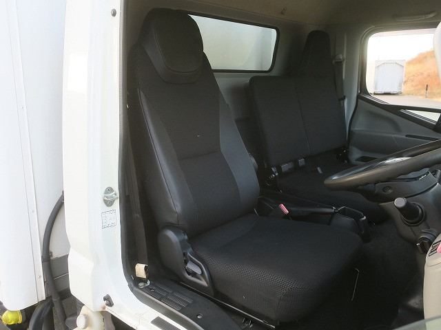 中古トラック 三菱ふそう冷凍バン ＃14