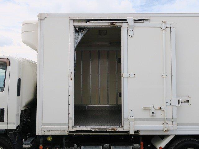 中古トラック いすゞ冷凍バン #9