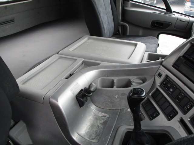 中古トラック UDトラックスコンクリートミキサー車 #22