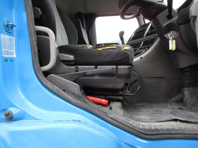 中古トラック UDトラックスコンクリートミキサー車 #23