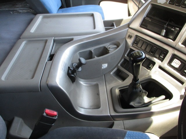 中古トラック UDトラックスコンクリートミキサー車 #23