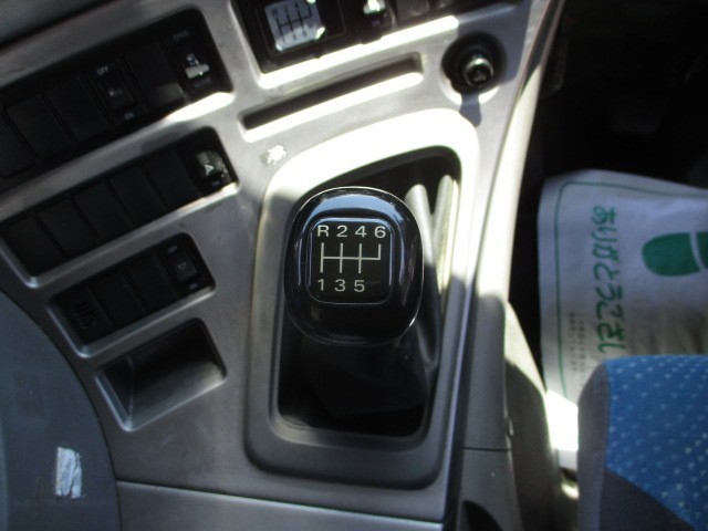中古トラック UDトラックスコンクリートミキサー車 #24