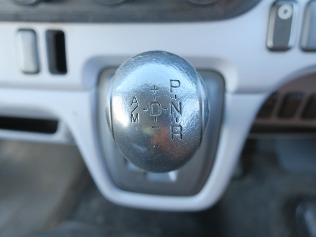 中古トラック 日産アルミバン #17