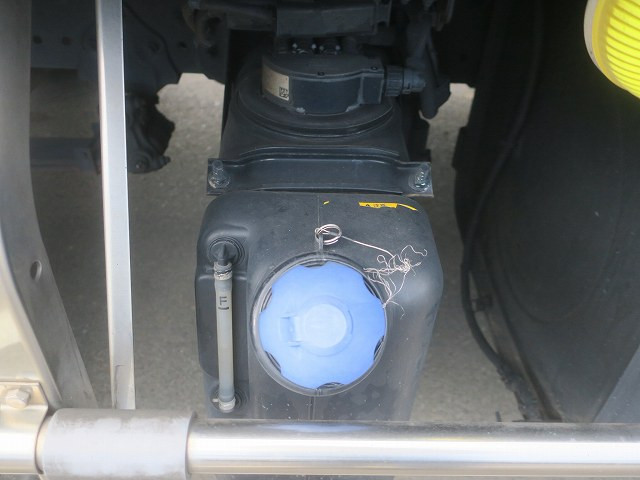 中古トラック 日野冷凍ウィング ＃11