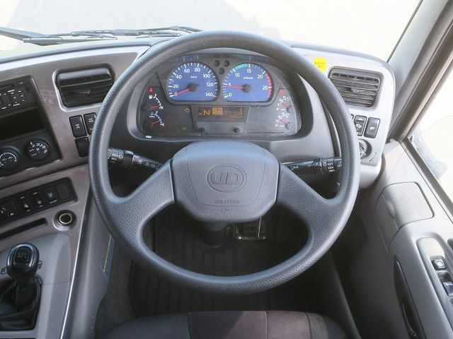 中古トラック UDトラックスアルミウィング ＃16