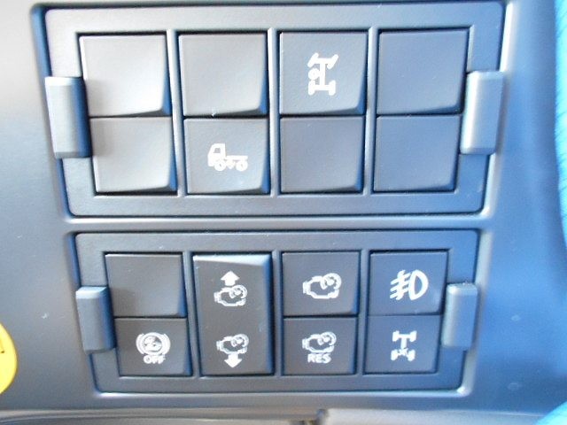 中古トラック UDトラックスセルフローダー #21