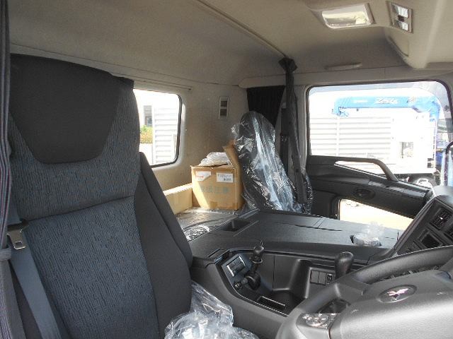 中古トラック 三菱ふそうクレーン付セルフローダー #16