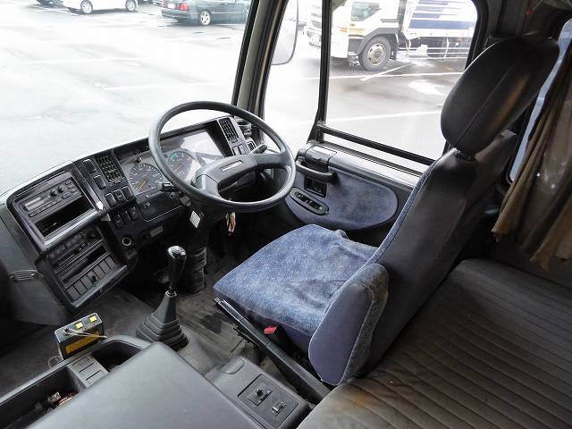 中古トラック UDトラックスダンプ #16