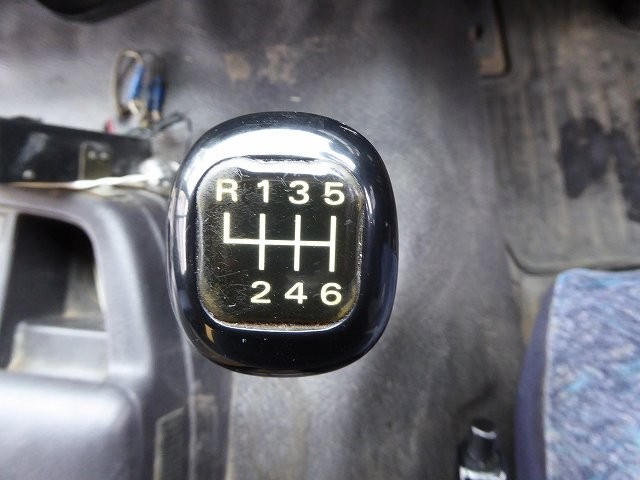 中古トラック UDトラックスダンプ #17