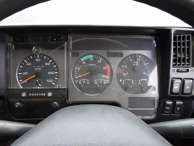 中古トラック UDトラックスダンプ #18