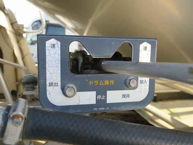 中古トラック UDトラックスコンクリートミキサー車 #8