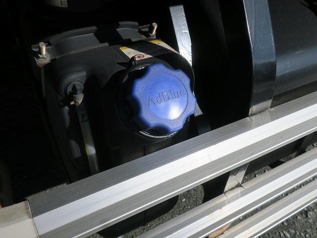 中古トラック いすゞ冷凍バン #11