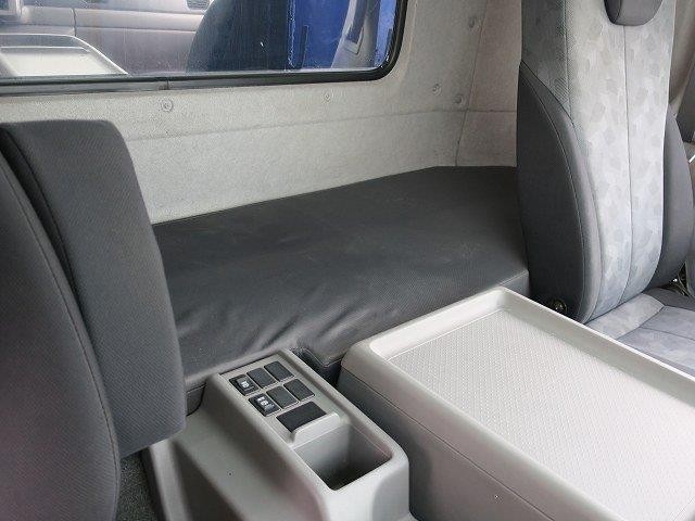 中古トラック UDトラックス平ボディアルミブロック #23