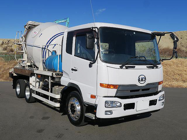 中古トラック UDトラックスコンクリートミキサー車 #2