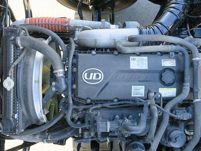 中古トラック UDトラックスコンクリートミキサー車 #13