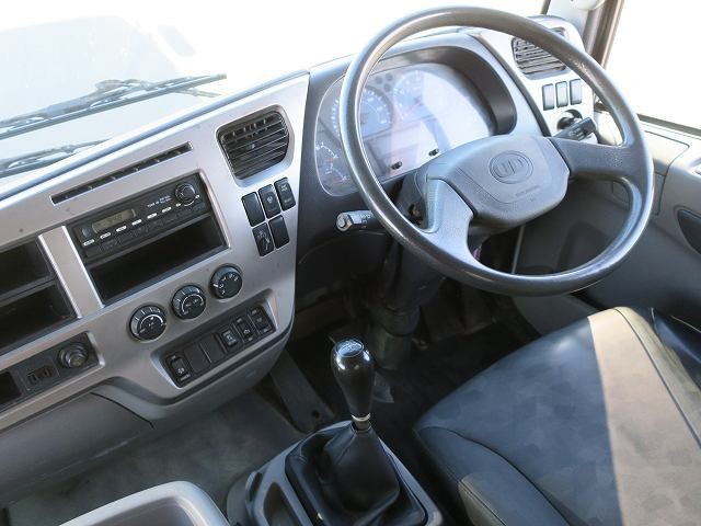 中古トラック UDトラックスダンプ #17