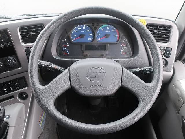 中古トラック UDトラックスアルミウィング ＃15