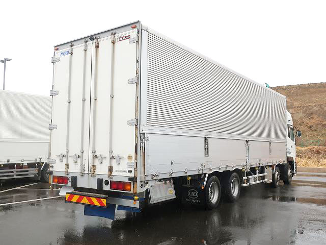 中古トラック UDトラックスアルミウィング ＃3