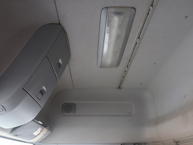 中古トラック UDトラックスアルミウィング ＃24