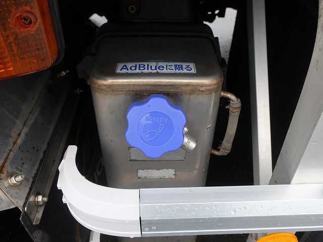 中古トラック UDトラックスアルミウィング ＃10