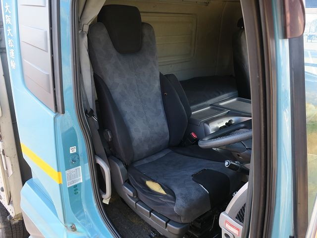 中古トラック UDトラックスアルミウィング #14