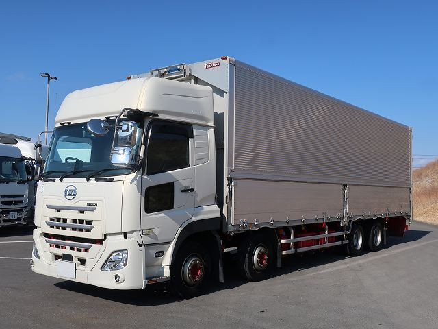 [Vehicle for lease rental only] 2019 model UD Trucks Quon, large aluminum wing, 4-axle low floor, rear air suspension, high roof, 390 horsepower