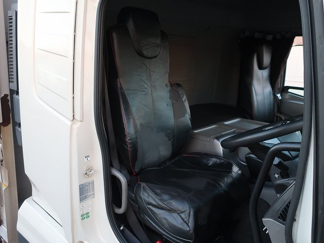 中古トラック UDトラックスアルミウィング ＃13