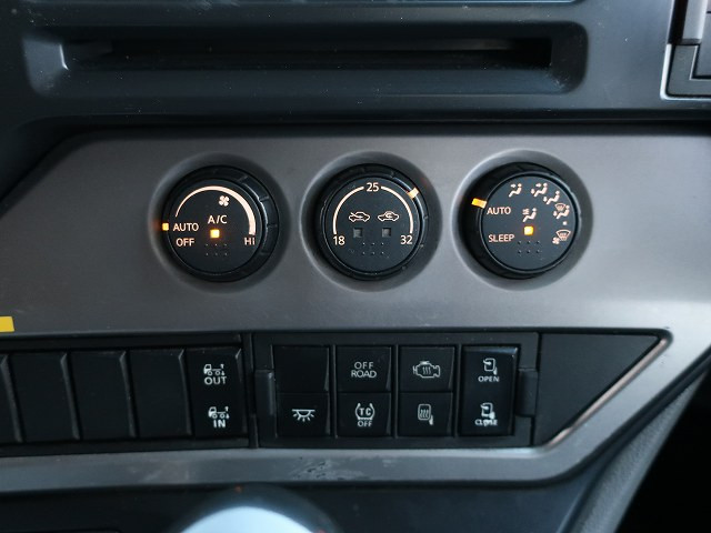 中古トラック UDトラックスアルミウィング ＃18