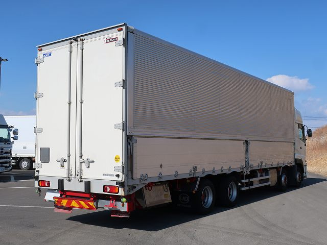 中古トラック UDトラックスアルミウィング ＃3