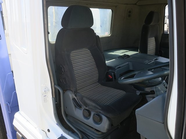 中古トラック 三菱ふそうクレーン付セルフローダー #14